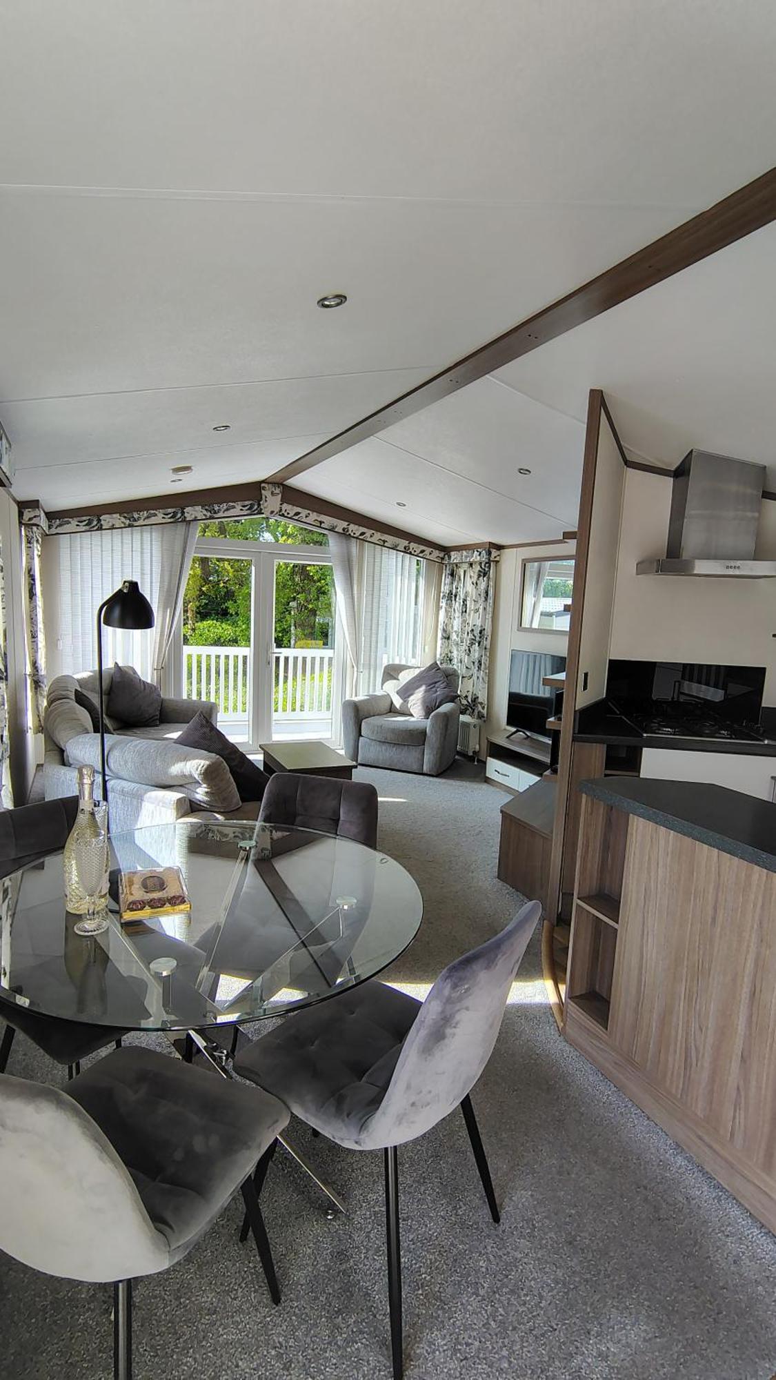 Family Breaks At Rockley Park With Prosecco And A Box Of Chocolates On Arrival Βίλα Poole Εξωτερικό φωτογραφία